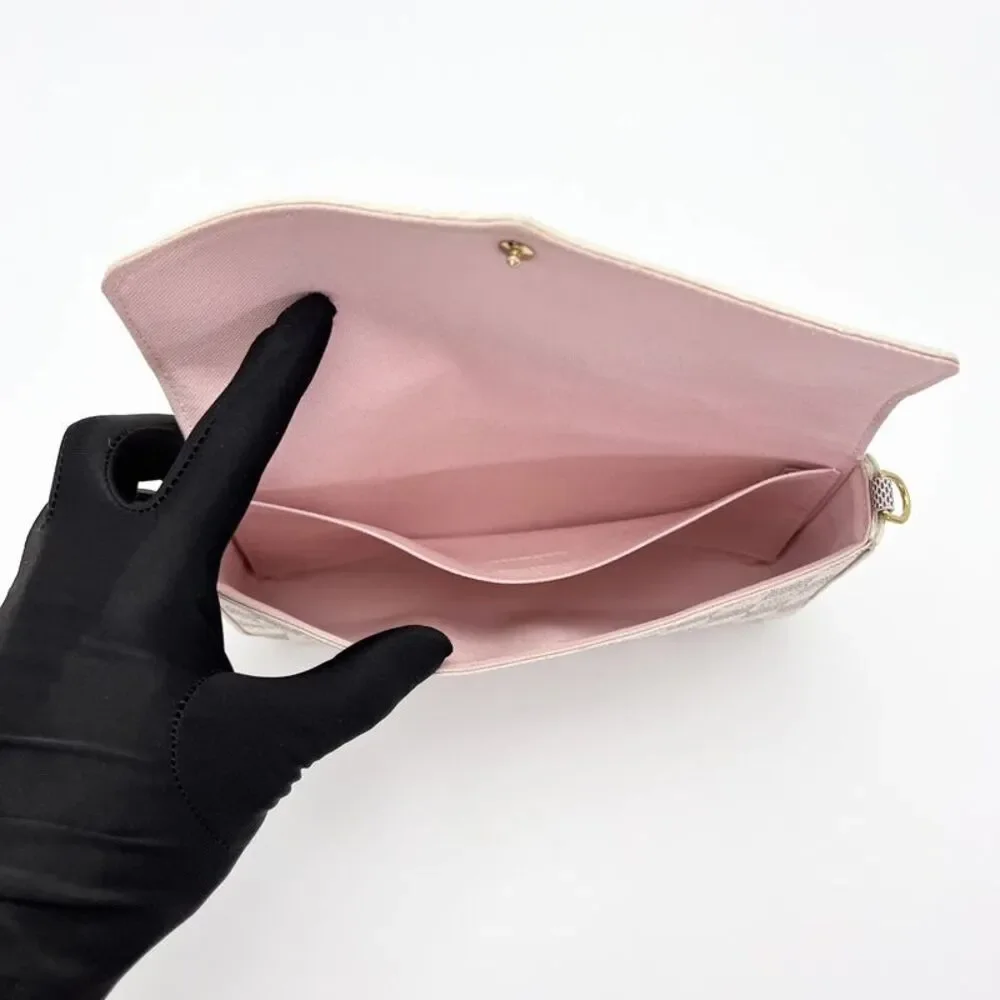 Louis Vuitton Women Pre-Loved Bag Very Good Condition